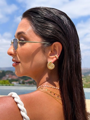 Seashell Gold Stud Earrings