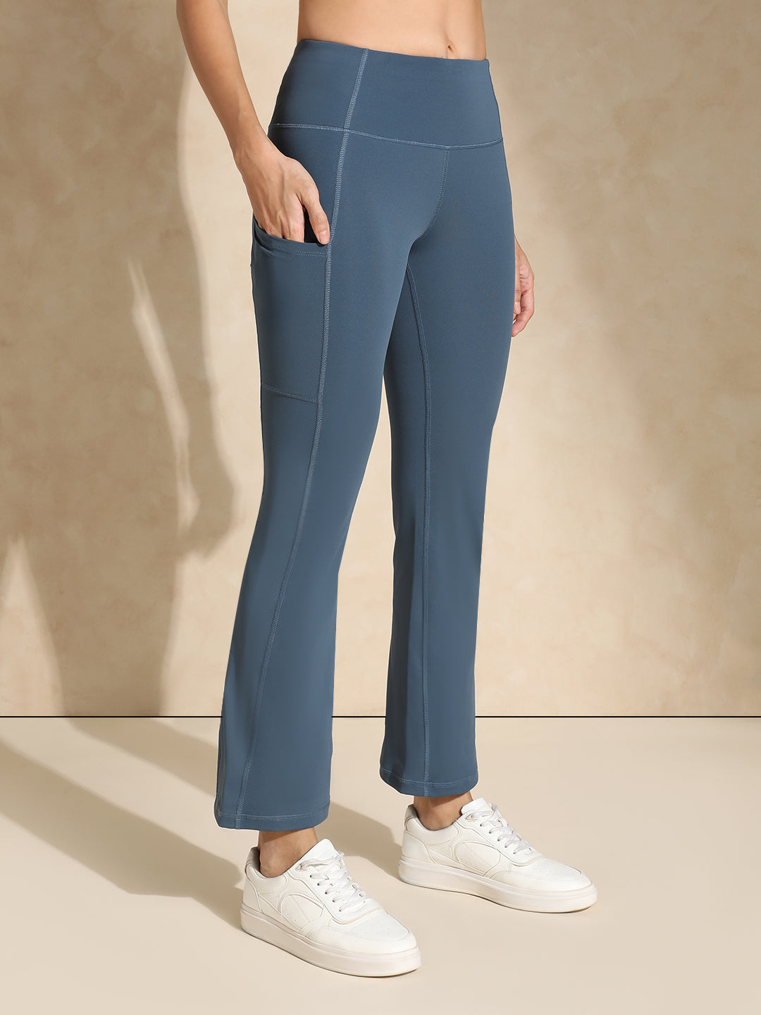 Luna Sculpt Flare Pants Aegean Blue