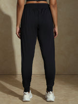 Shop-TraqMove Knitted Pants Black