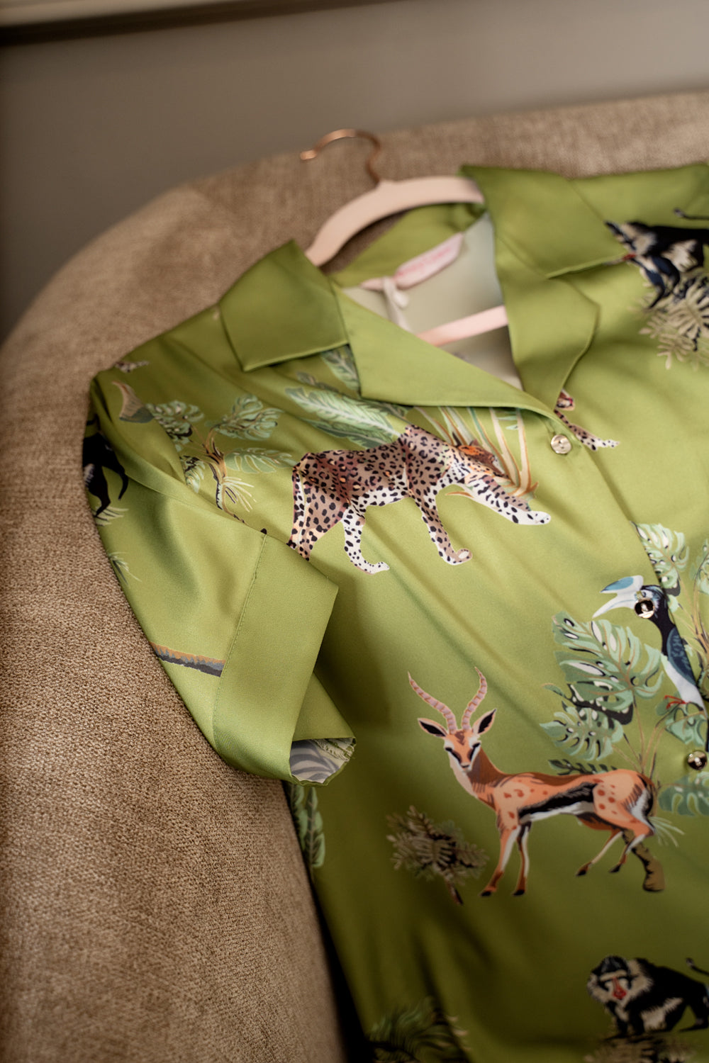 Luxe Jungle Superior Satin Lounger