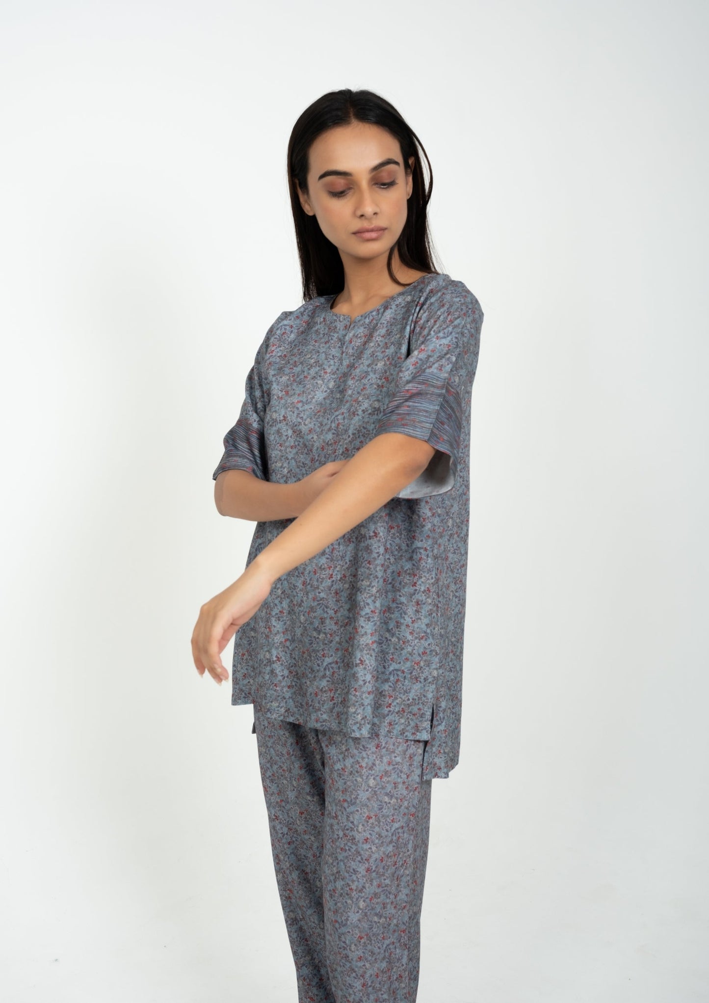 Unwind in Style - Your Everyday Comfort Pajama Set