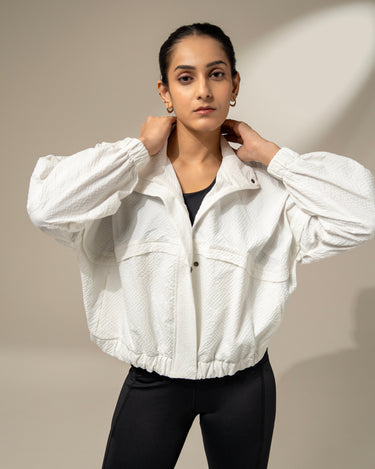 Best Women's Day Gift Ideas: Shop-AeroTraq Runner Jacket Cloud Dancer silvertraq