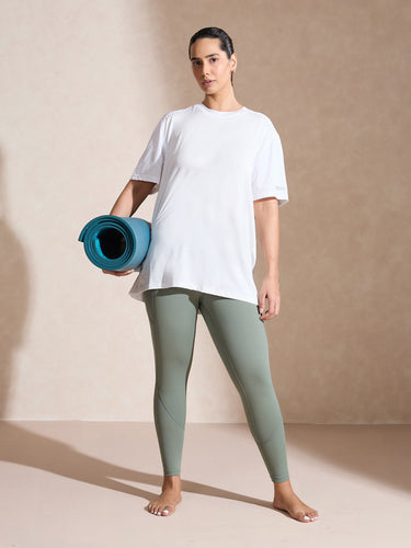 Shop-Boyfriend TraqDry Tee White