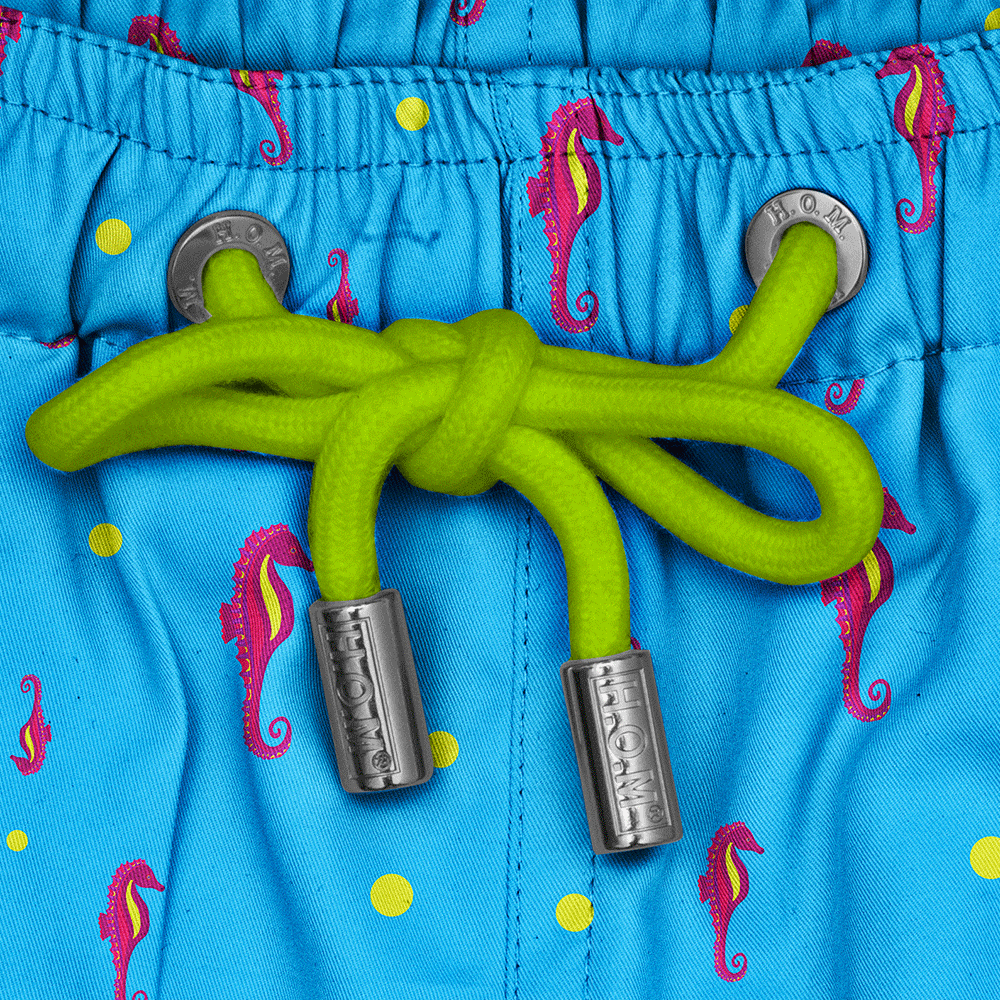 Seahorse-ing around Boys