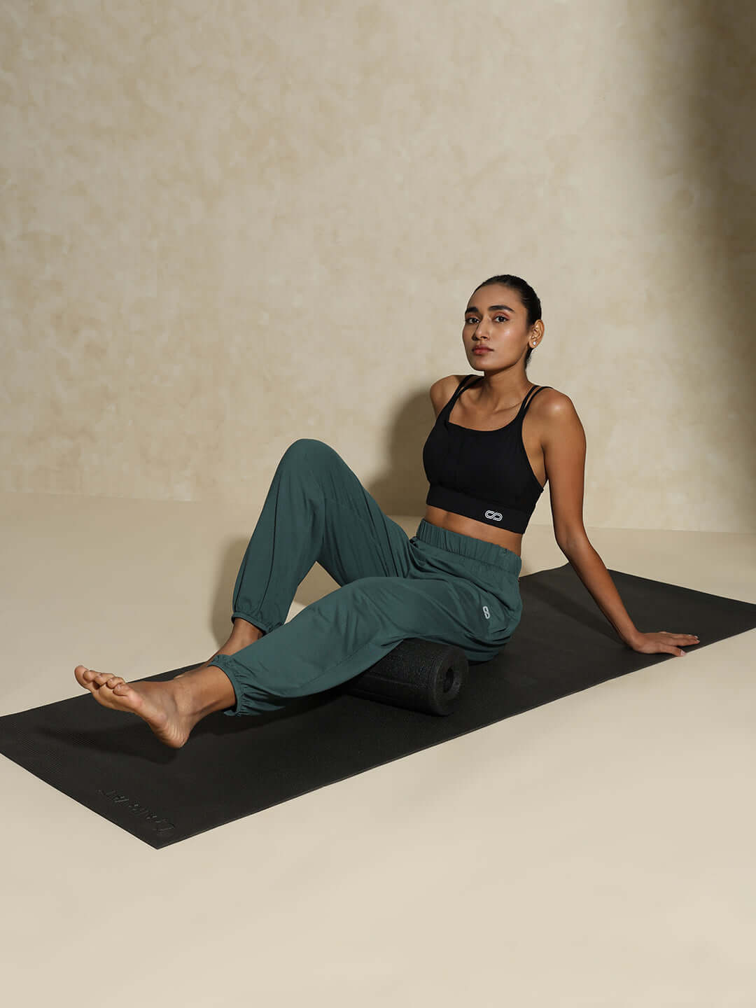 Shop-Yogini Stretch Pants Pine Green