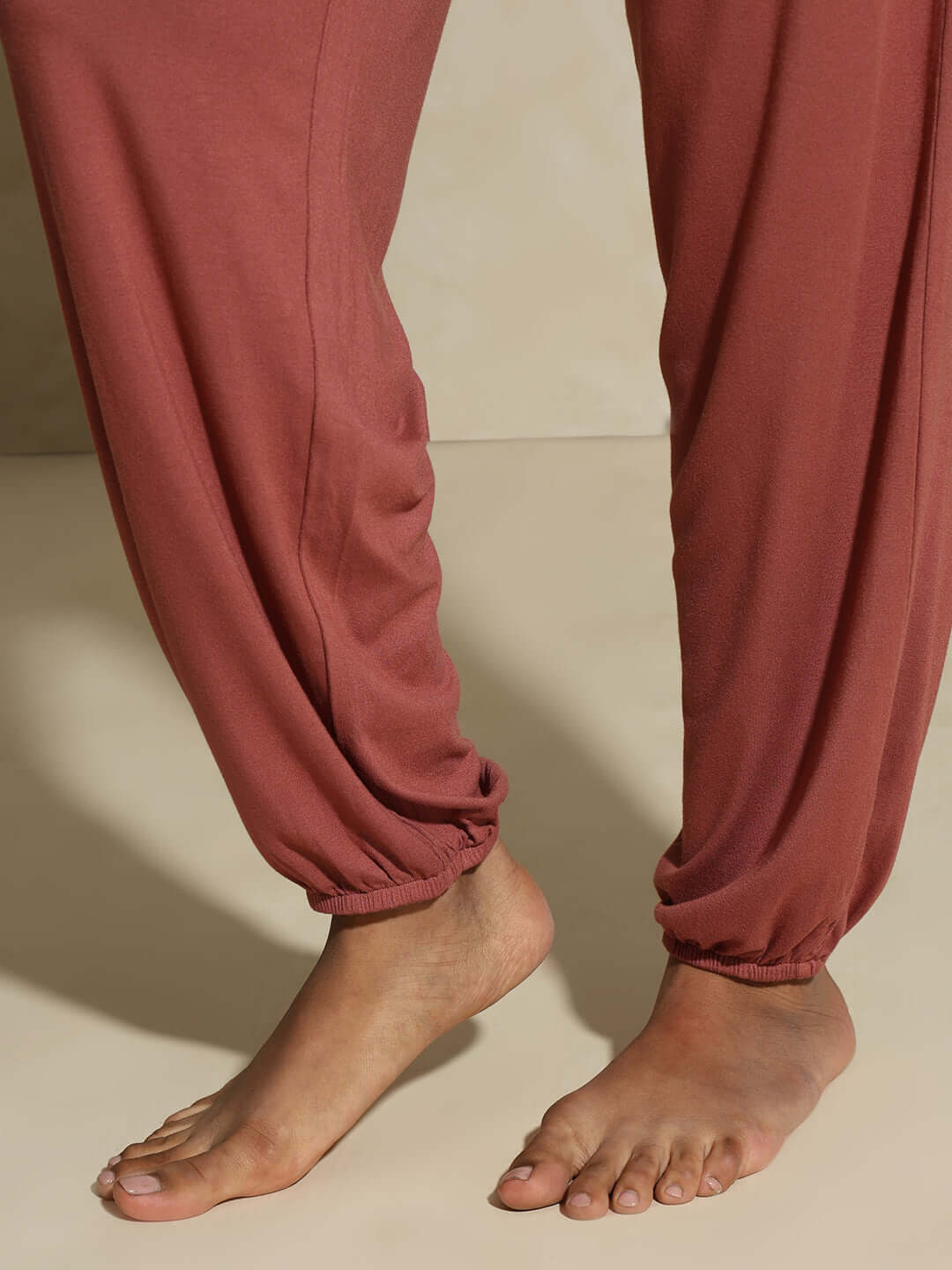 Shop-Yogini Stretch Pants Marsala