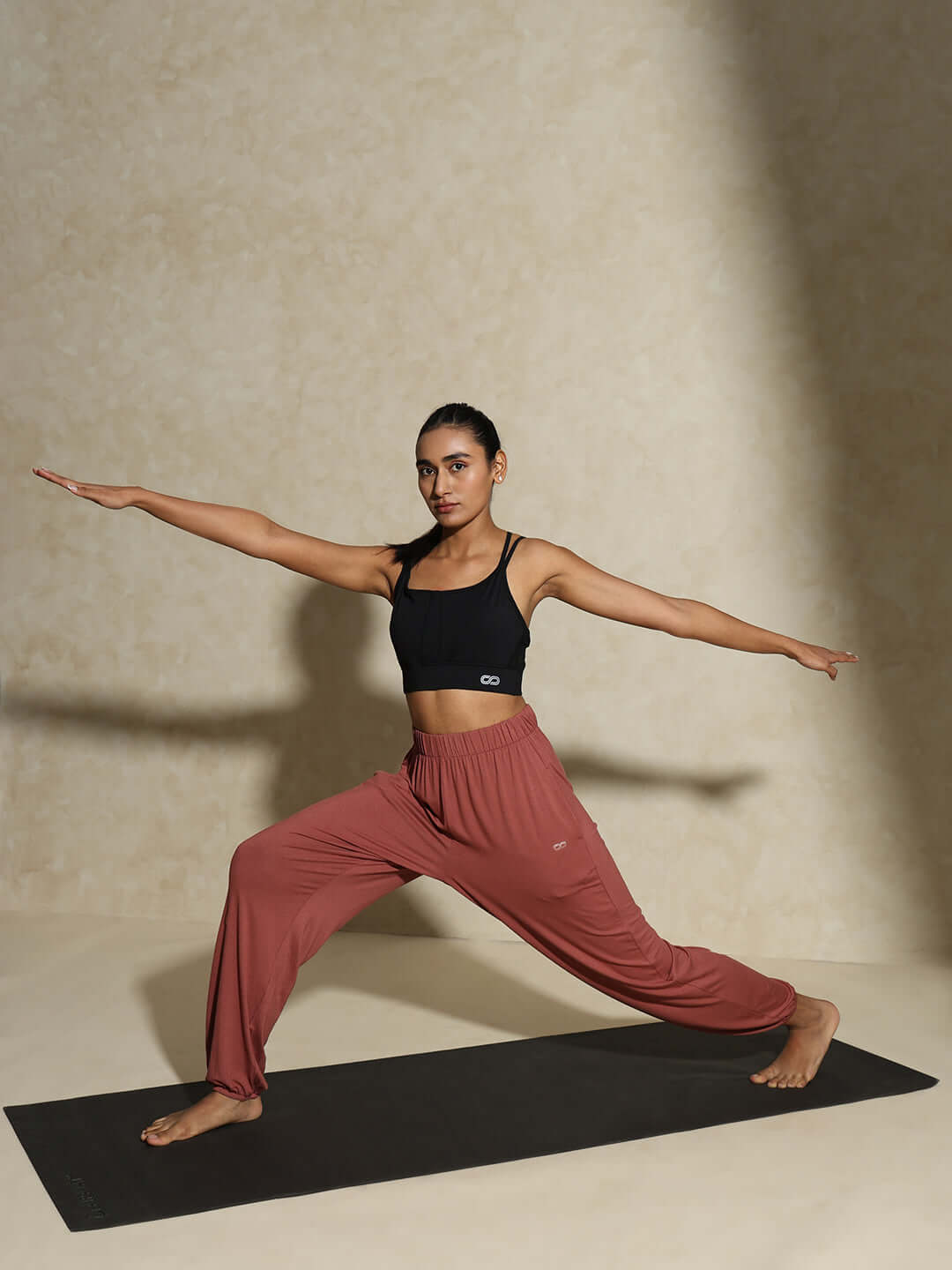 Shop-Yogini Stretch Pants Marsala