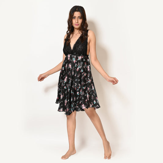 Chic Black Floral Satin Short Nightgowns for Women - Elegant Matte Finish Prints