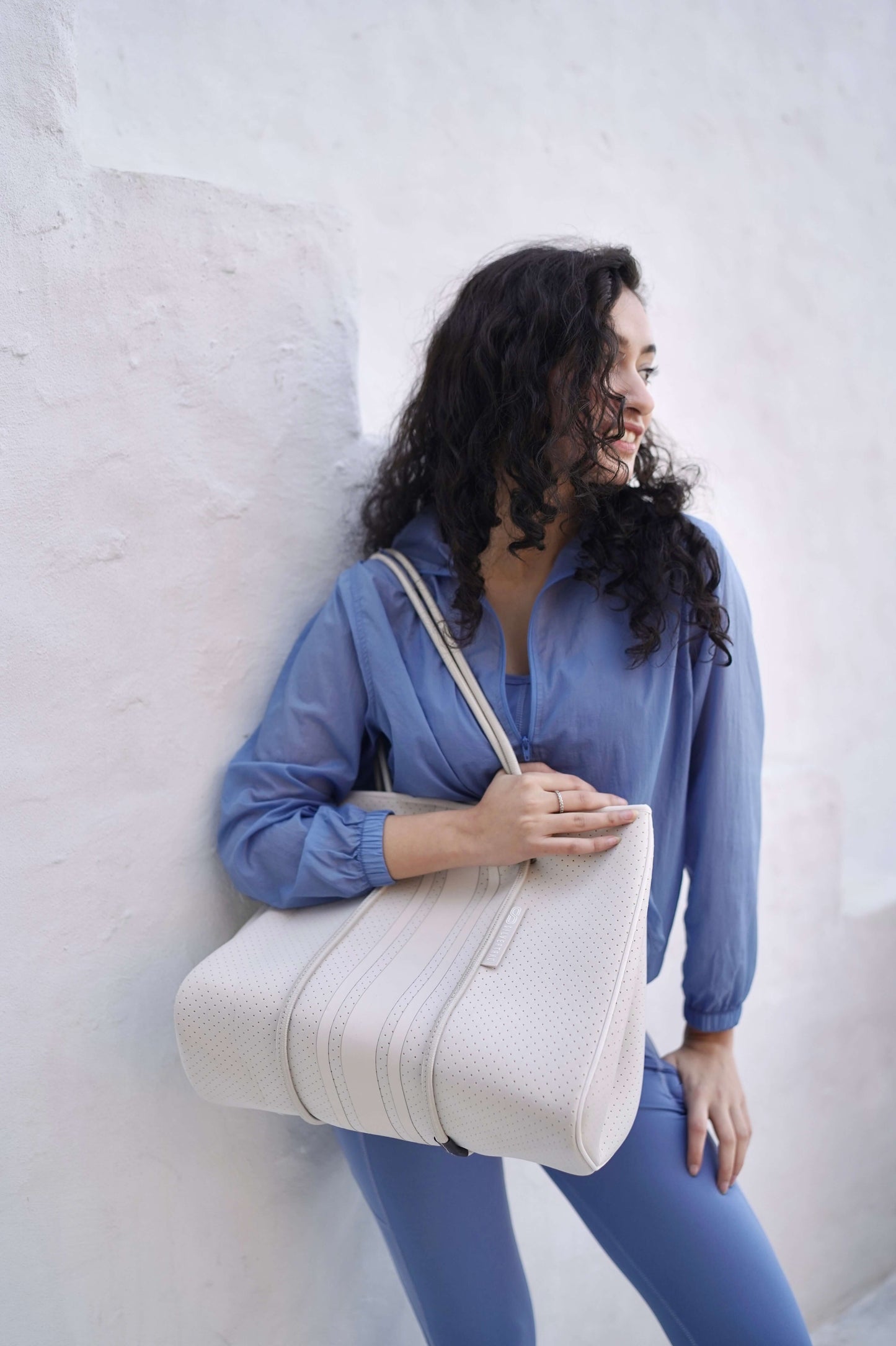 The Traq Tote Beige
