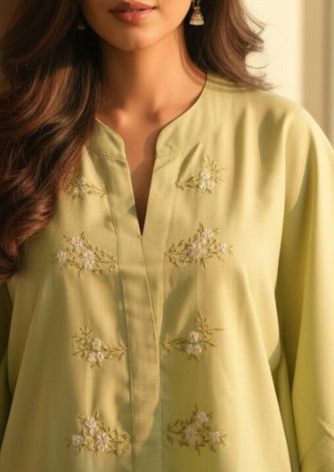 Blur Blossom-Embroidered Night Suit