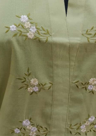 Blur Blossom-Embroidered Night Suit