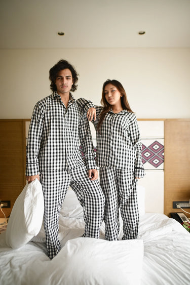 Rustic Romance- Womens Edition