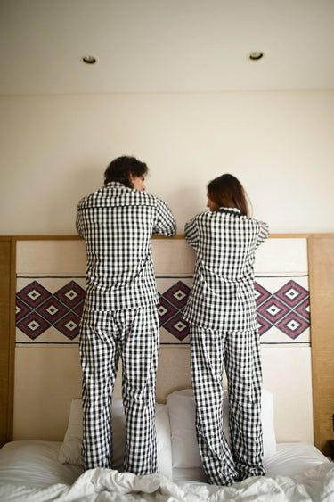 Rustic Romance- Womens Edition