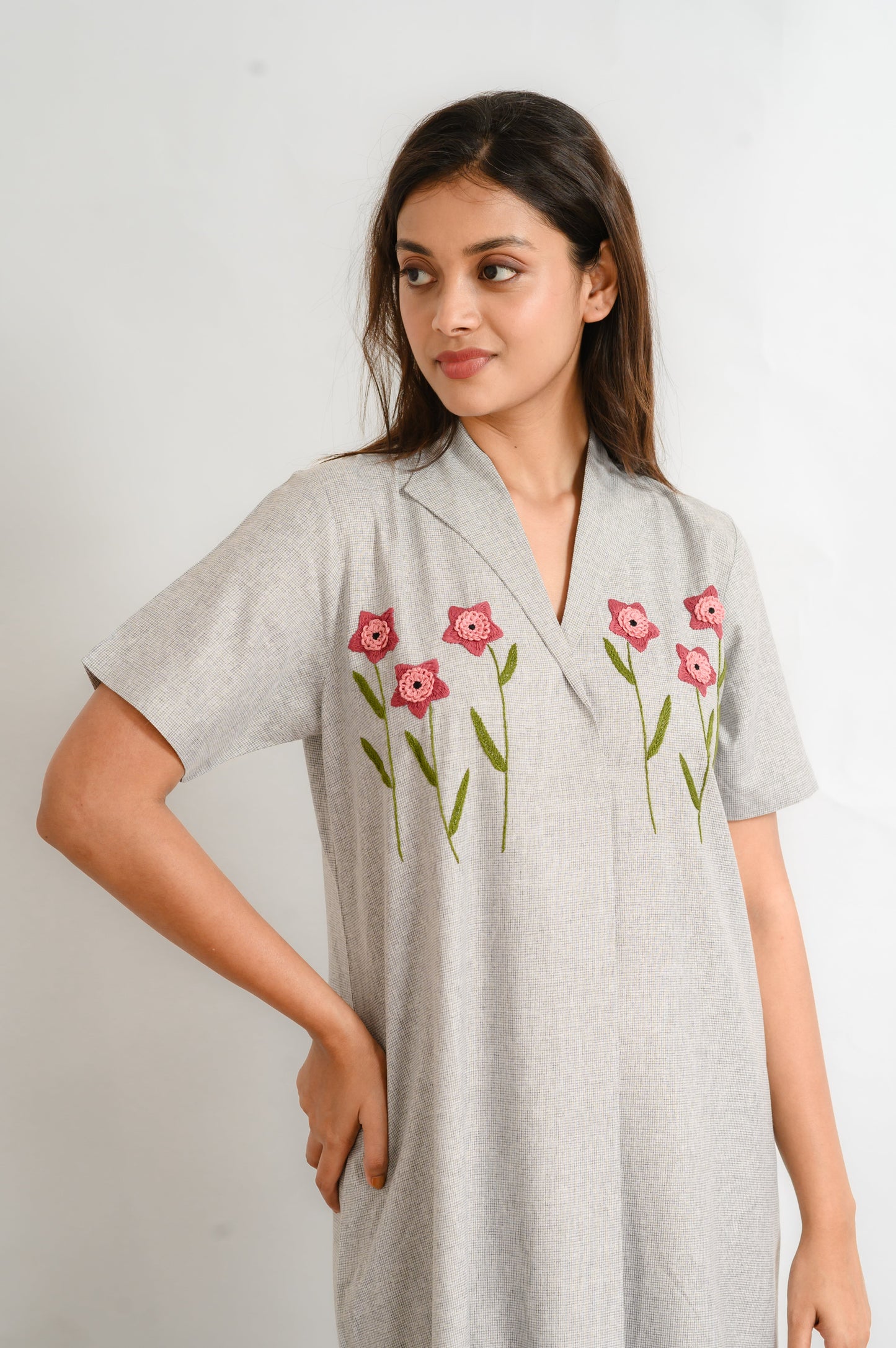 Willow Bloom – Hand-Embroidered Nighty