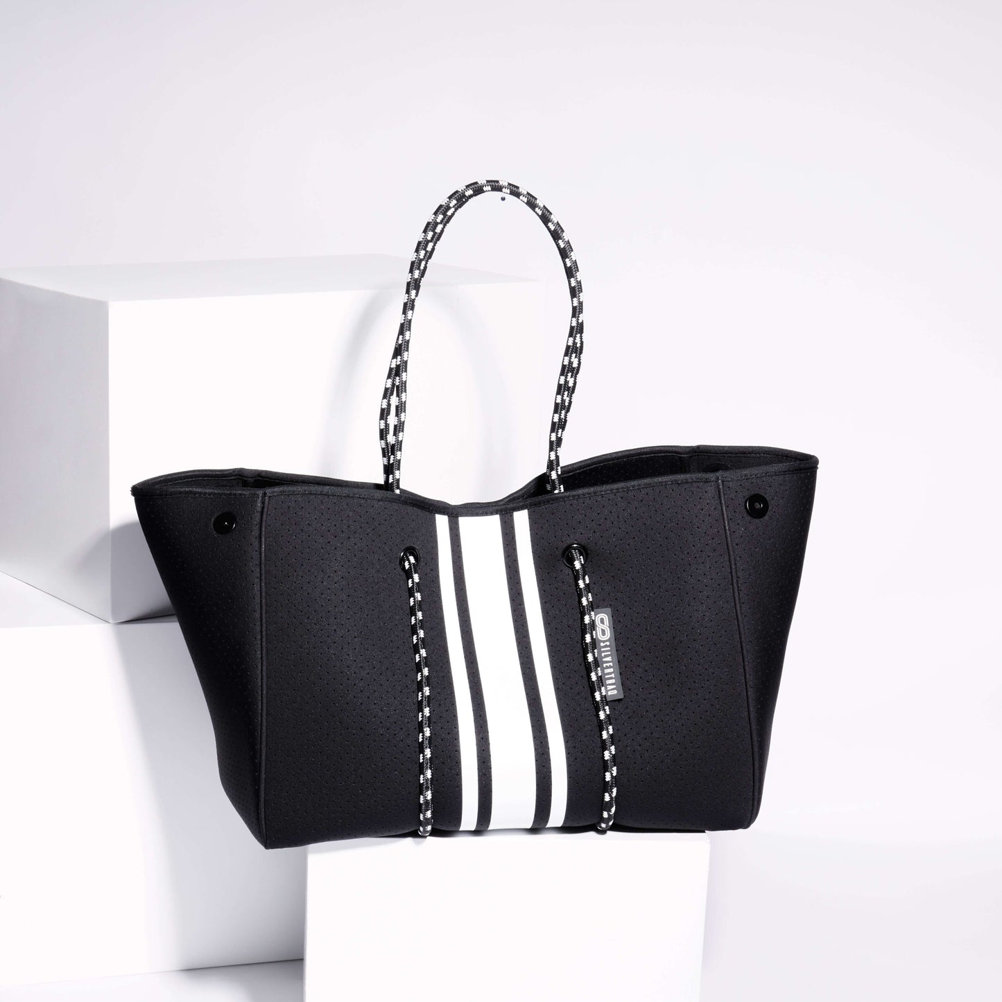 Shop-The Traq Tote Black