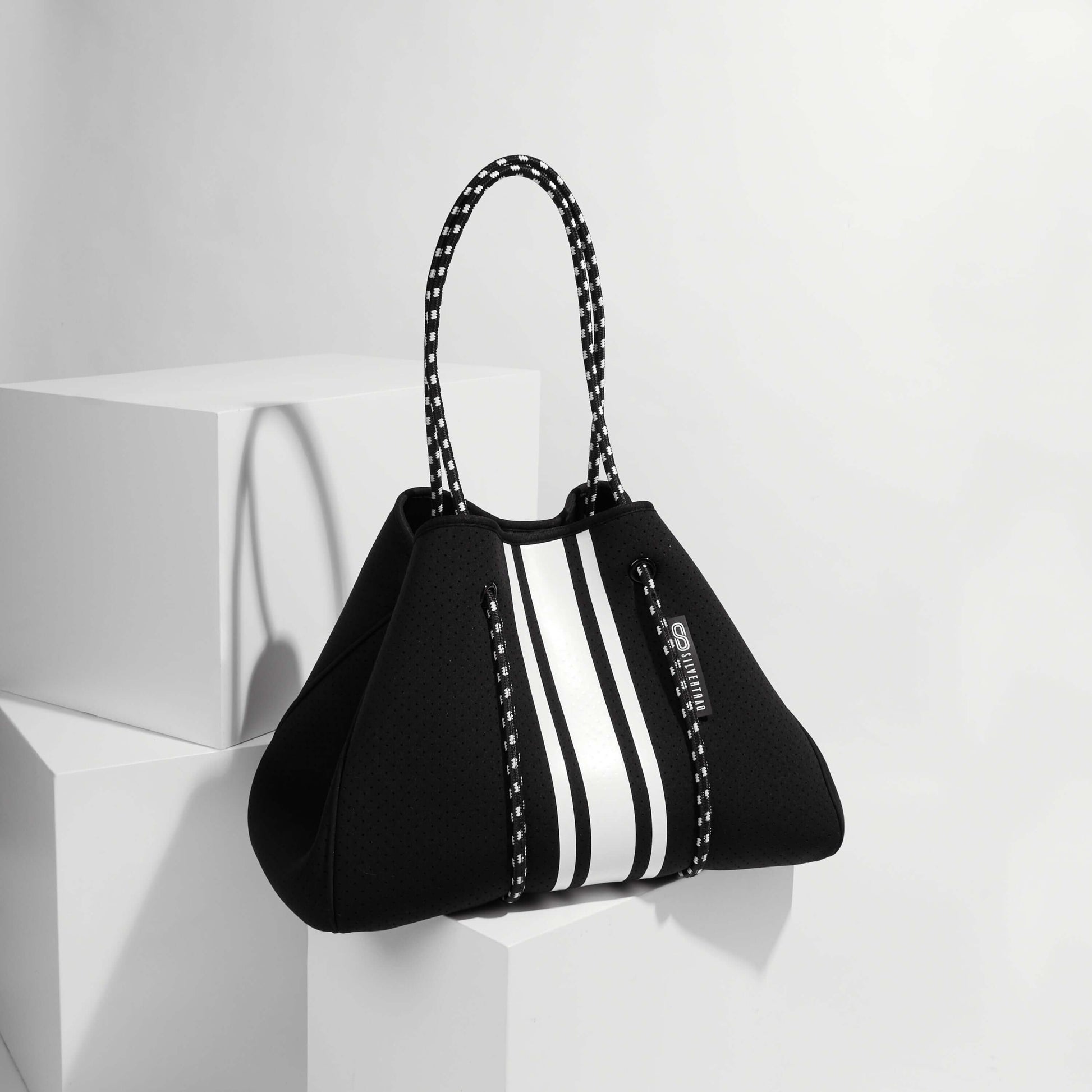 Shop-The Traq Tote Black